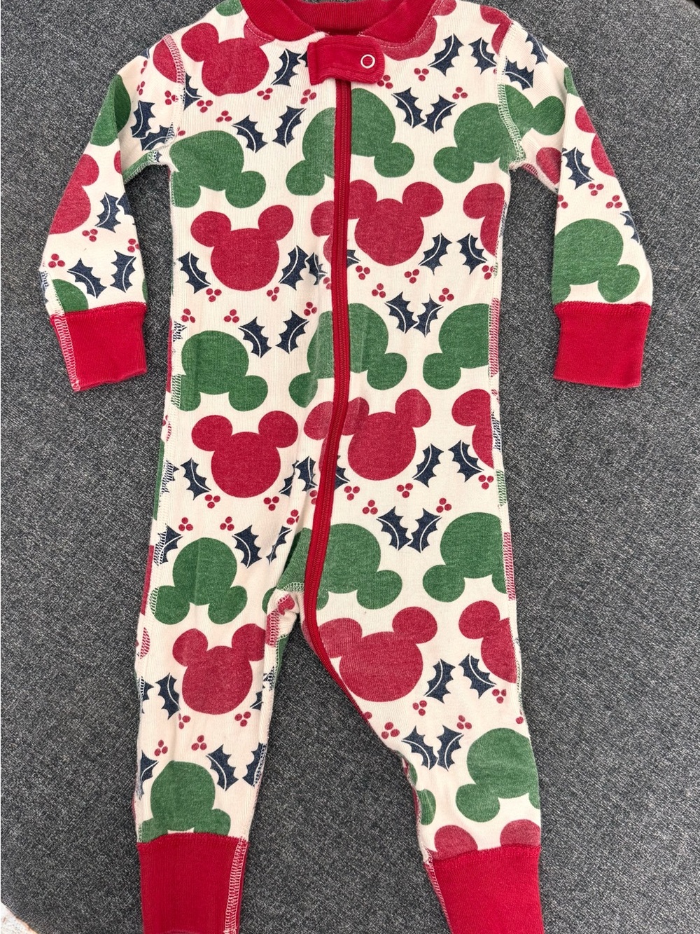 Hanna Andersson Disney Red & Green Holiday Mickey Print Footie